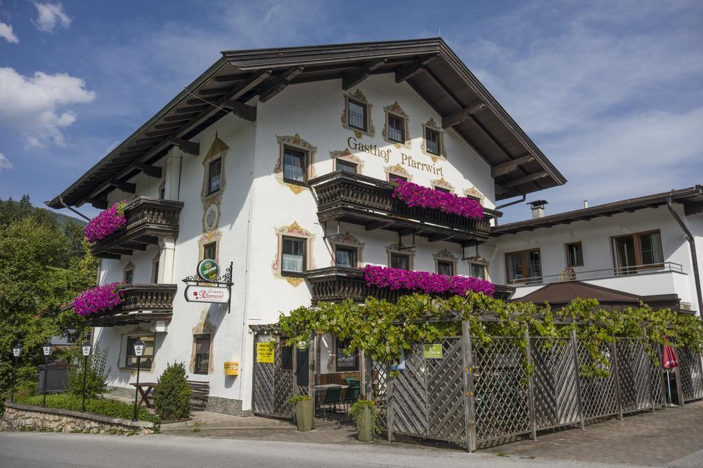 Landgasthof Pfarrwirt Hotel Thiersee Exterior photo